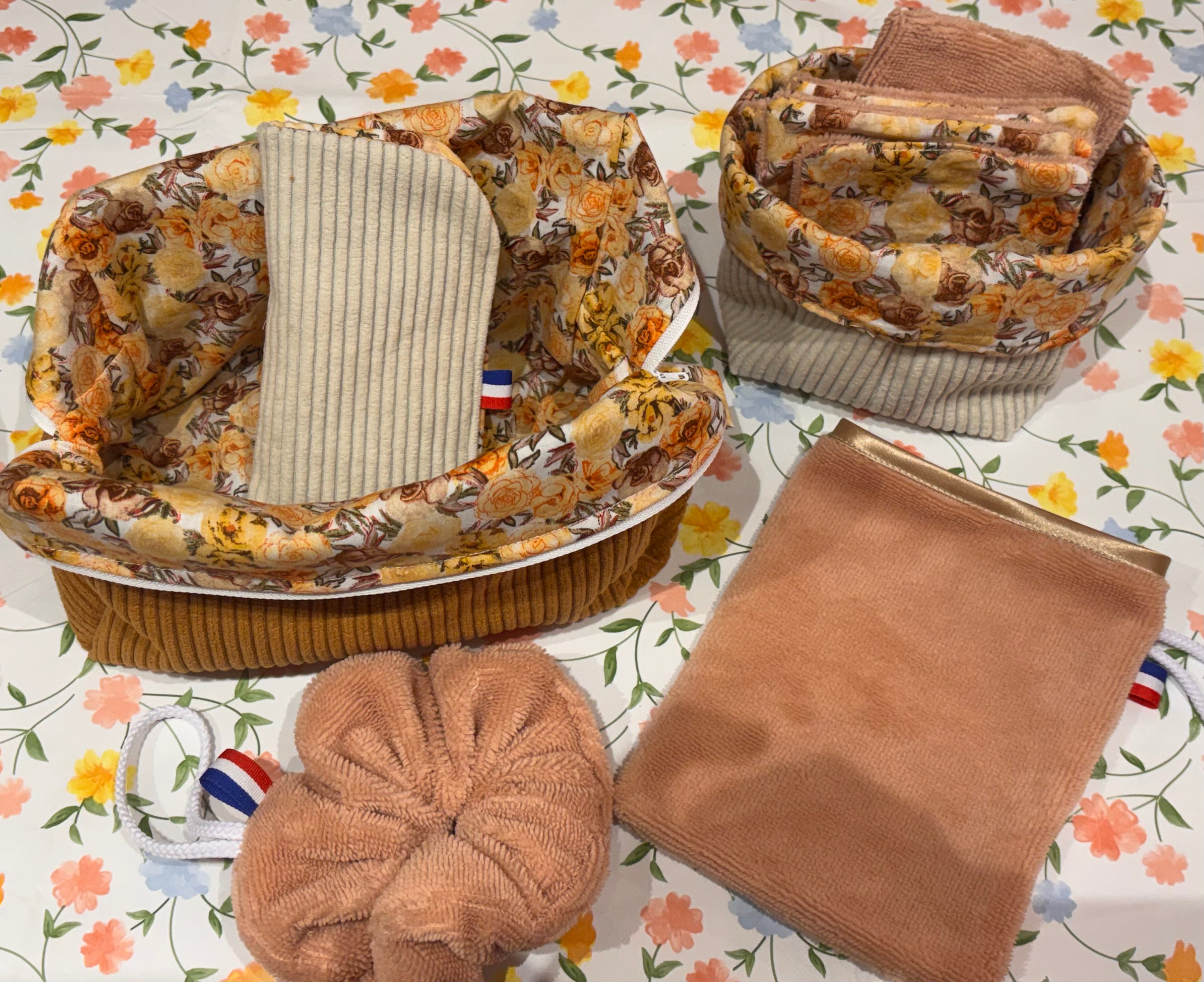 Paniers et 6 lingettes