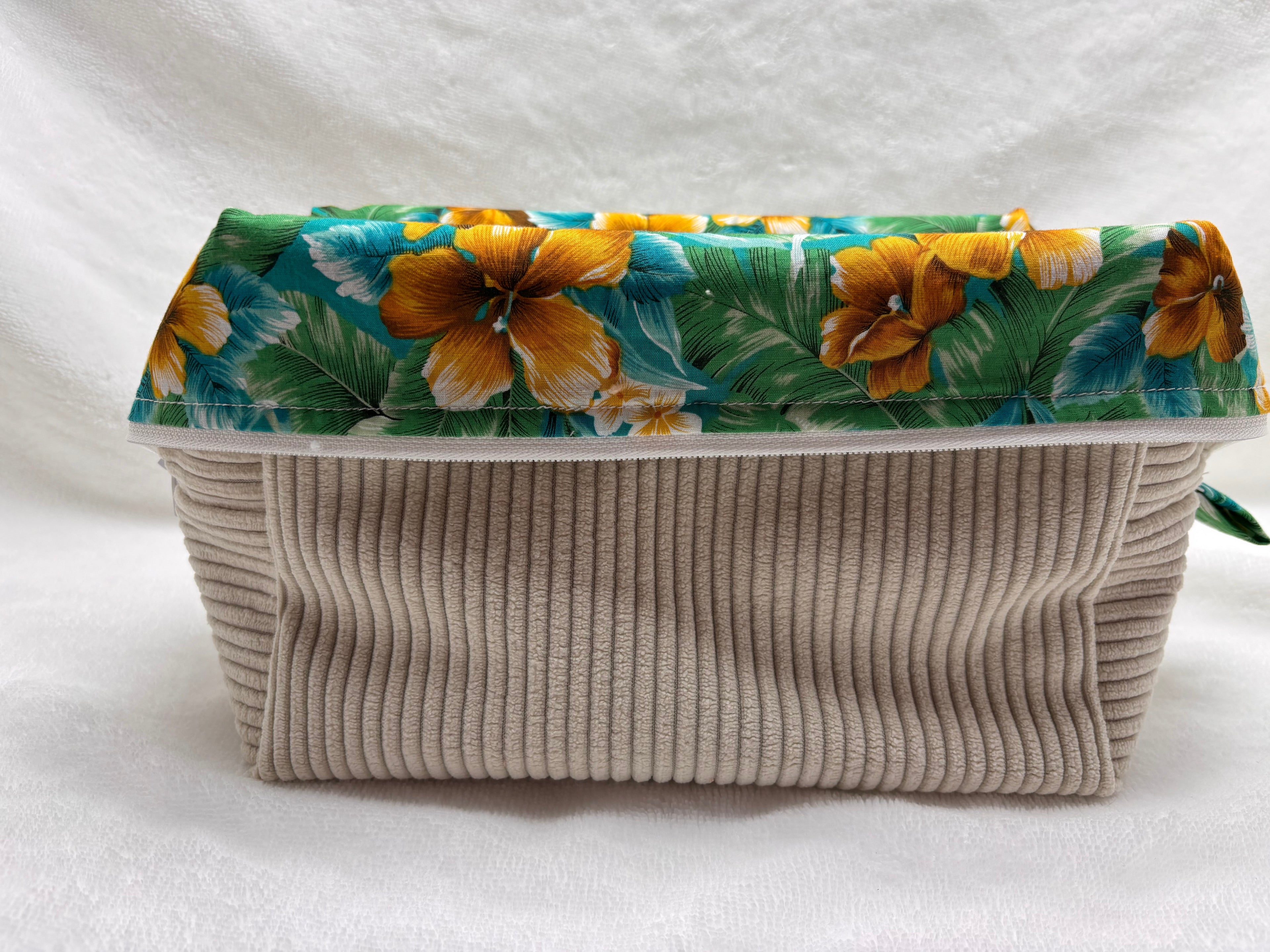 Trousse de toilette en velours côtelé — Fait Main